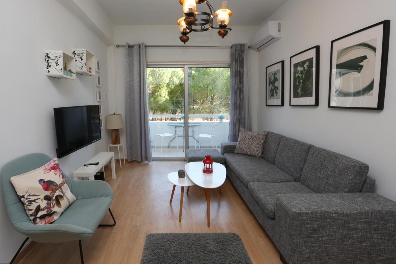 Cozy Holiday Apartment In Larnaca Near Foinikoudes Exterior photo